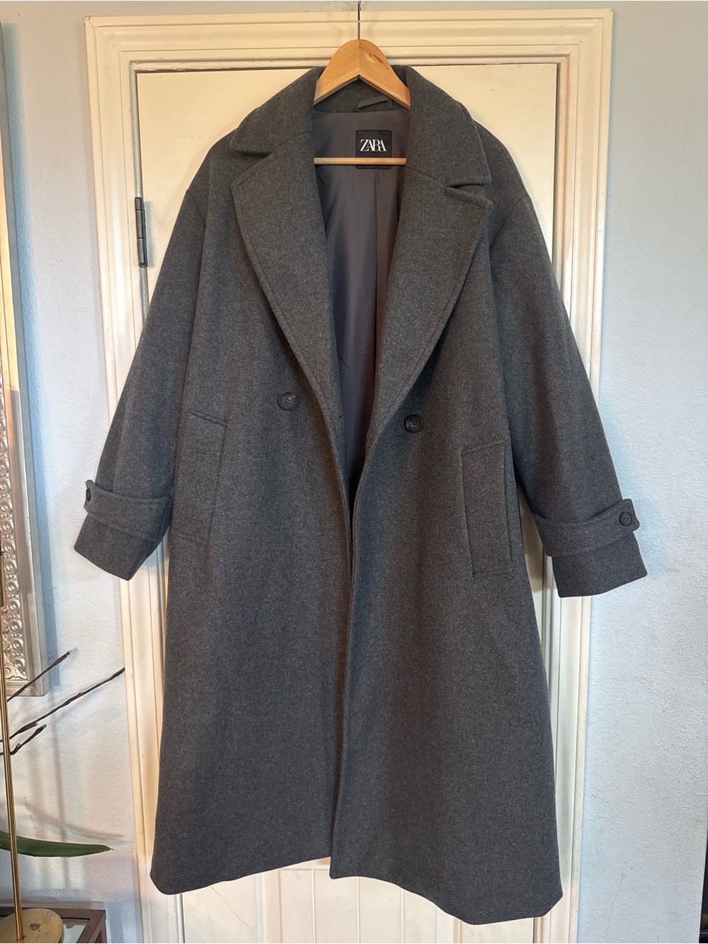 Zara Men’s Dark Gray Wool-Blend Oversized Coat Size M
